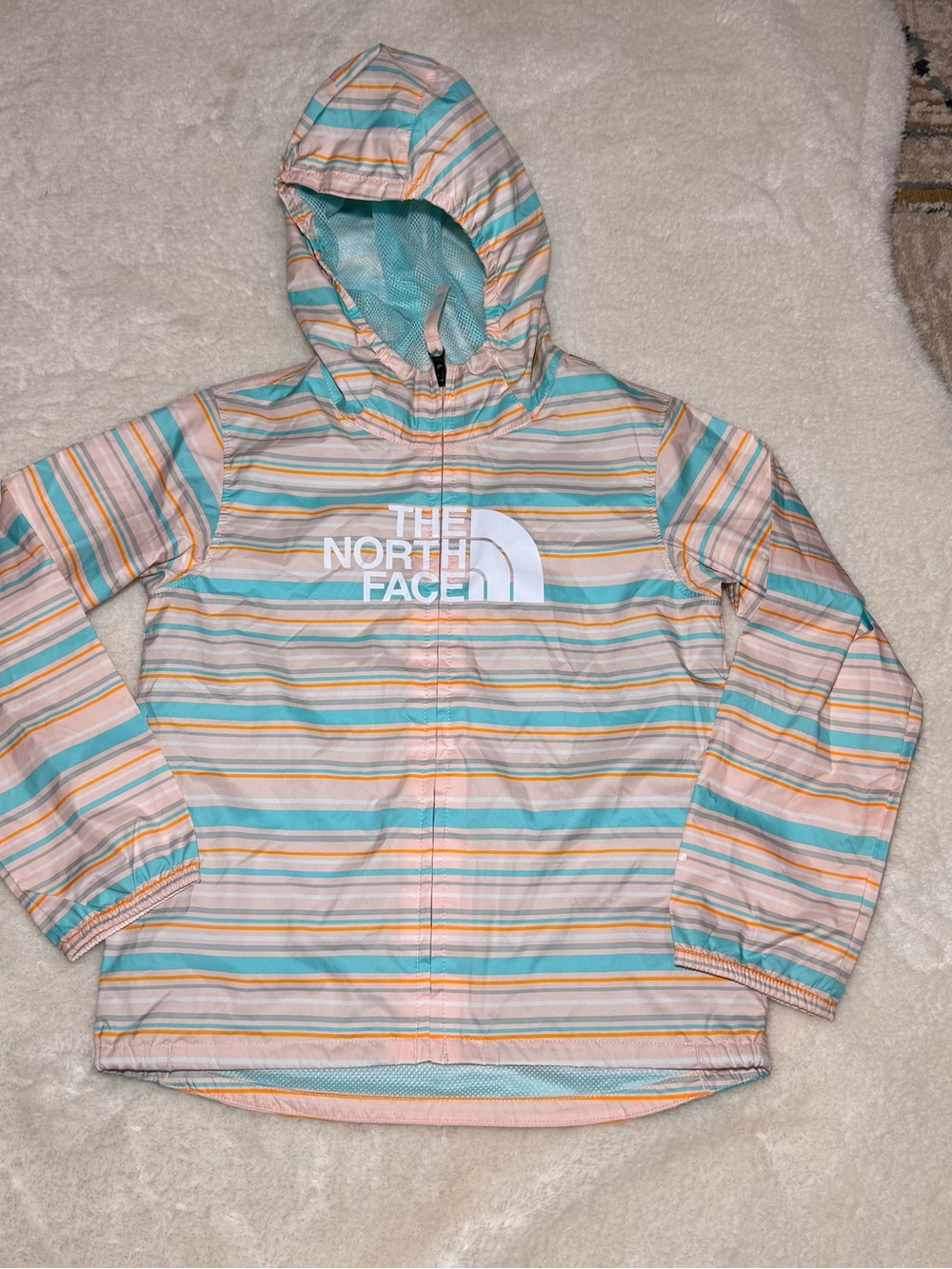 The North Face Windbreaker Hooded Jacket Lightweight raincoat toddler size 6